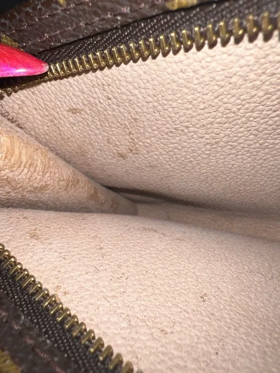 Louis Vuitton Monogram Canvas Pouch - Brown/Gold Monogram - Picture 7 of 8